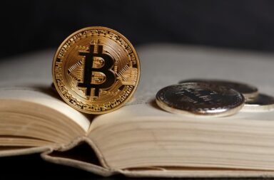 биткоин на книге